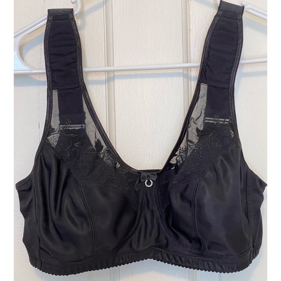 Exclusive of Trims 40C Black Bra - Picture 1 of 4